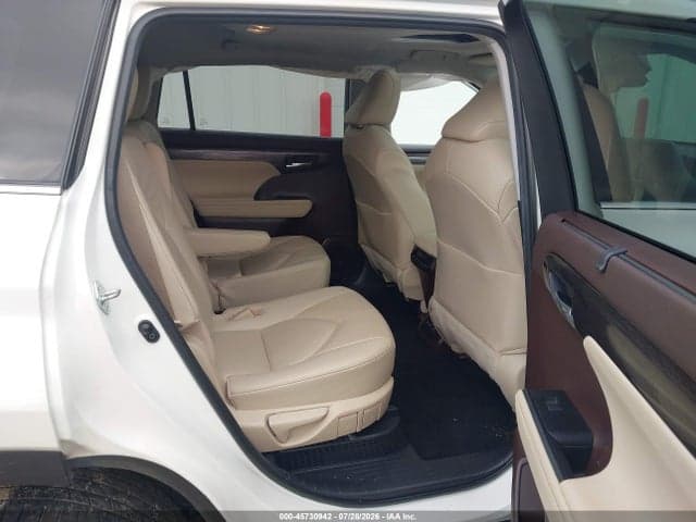 2021 TOYOTA HIGHLANDER HYBRID LIMITED 8