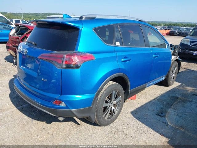 2017 TOYOTA RAV4 XLE 4