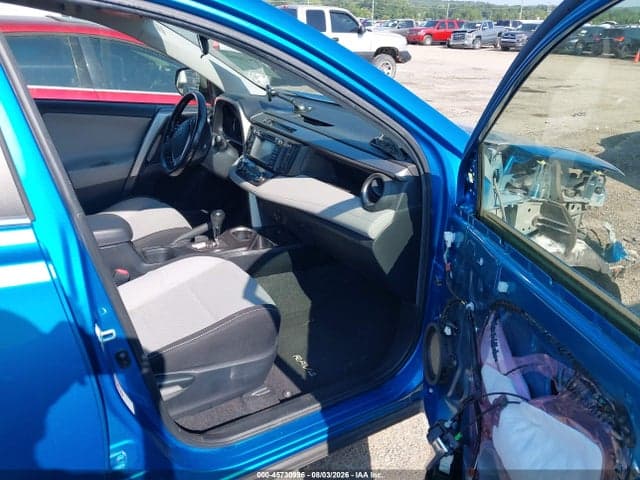 2017 TOYOTA RAV4 XLE 5