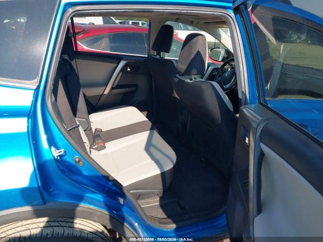 2017 TOYOTA RAV4 XLE 8