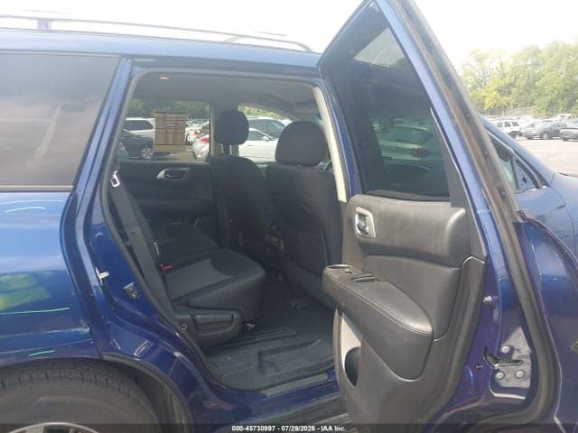 2018 NISSAN PATHFINDER S 8