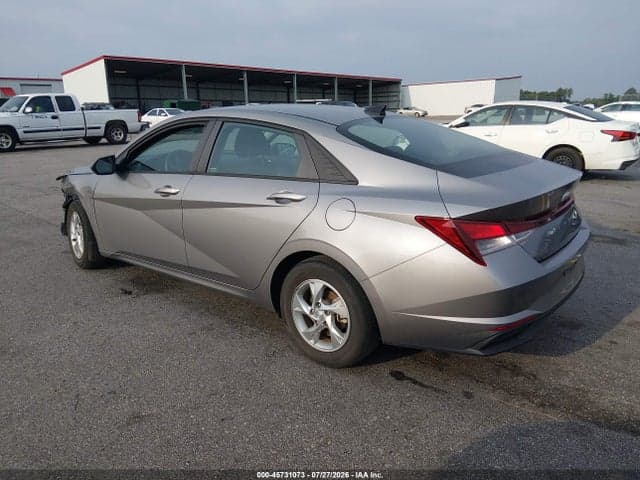 2023 HYUNDAI ELANTRA SE 3