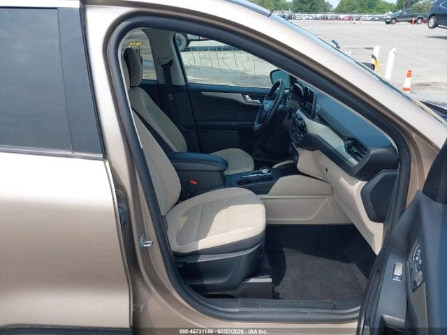 2021 FORD ESCAPE SE 5