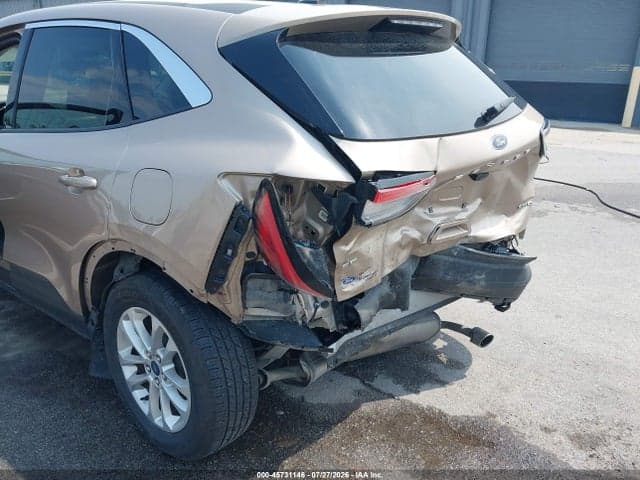 2021 FORD ESCAPE SE 6