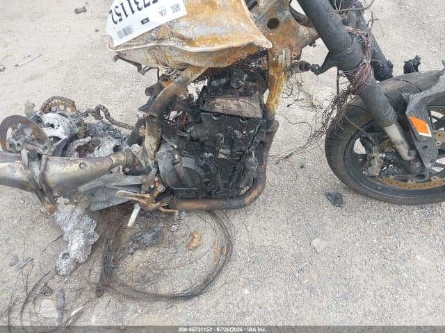 2023 KTM 790 DUKE 8