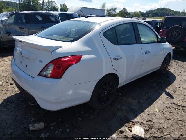 2019 NISSAN VERSA 1.6 SV 4