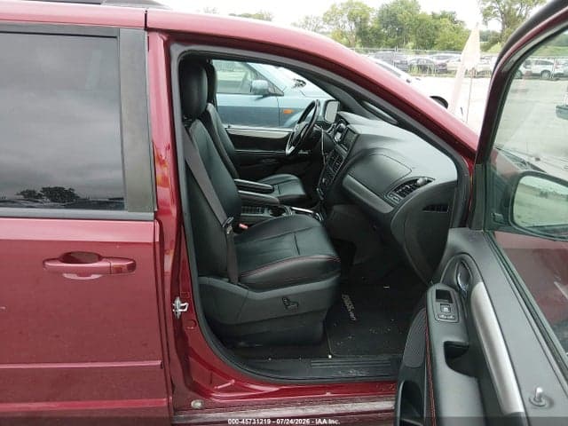 2017 DODGE GRAND CARAVAN GT 5