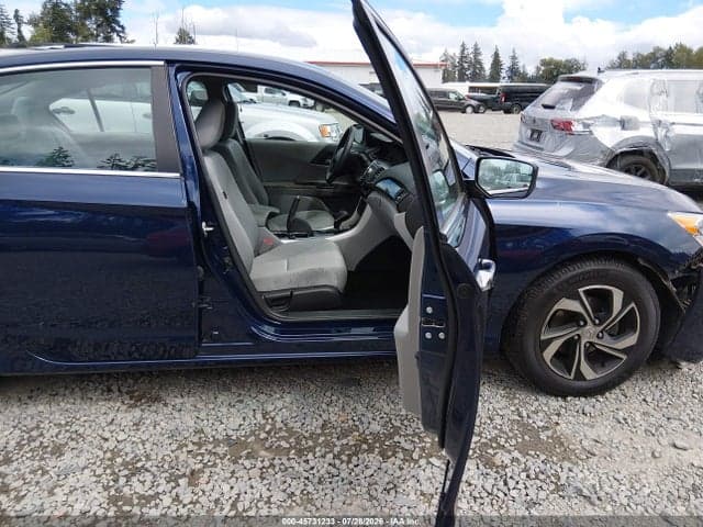 2017 HONDA ACCORD LX 5