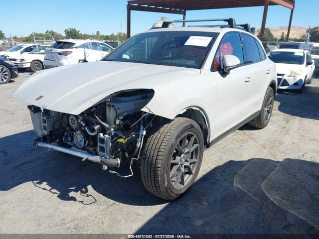 2026 PORSCHE CAYENNE 2