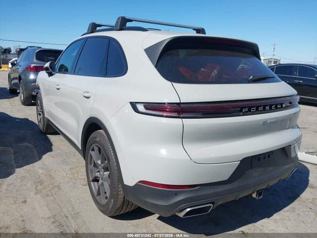 2026 PORSCHE CAYENNE 3
