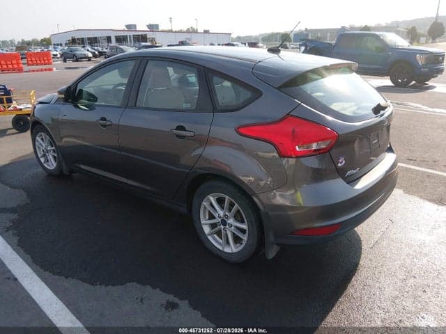 2017 FORD FOCUS SE 3