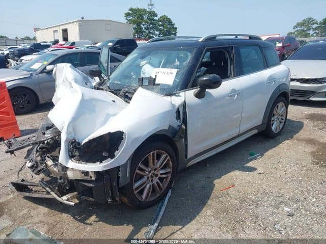 2020 MINI COUNTRYMAN COOPER 2