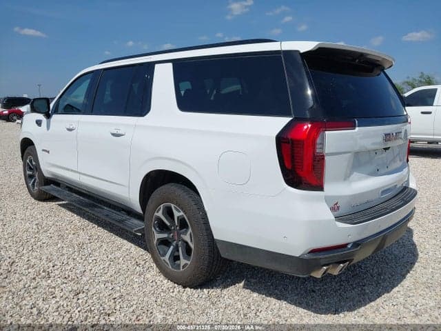 2026 GMC YUKON XL 4WD AT4 3