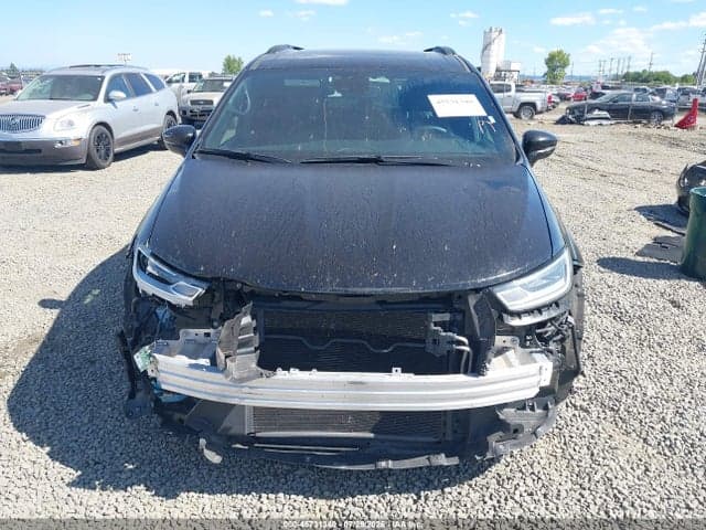 2025 CHRYSLER PACIFICA LIMITED 13