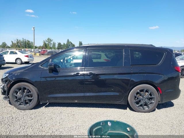 2025 CHRYSLER PACIFICA LIMITED 15
