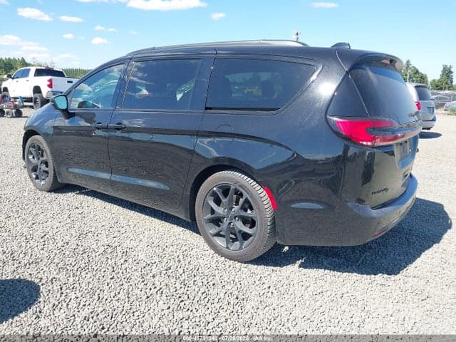 2025 CHRYSLER PACIFICA LIMITED 3