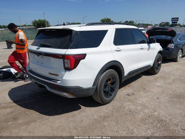 2026 FORD EXPLORER TREMOR 4
