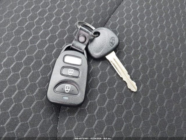 2019 HYUNDAI ELANTRA SE 11