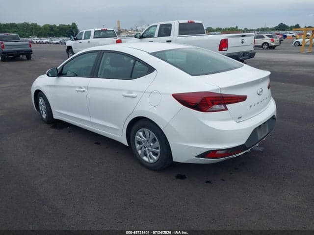 2019 HYUNDAI ELANTRA SE 3