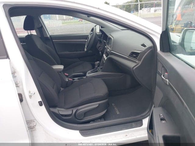 2019 HYUNDAI ELANTRA SE 5