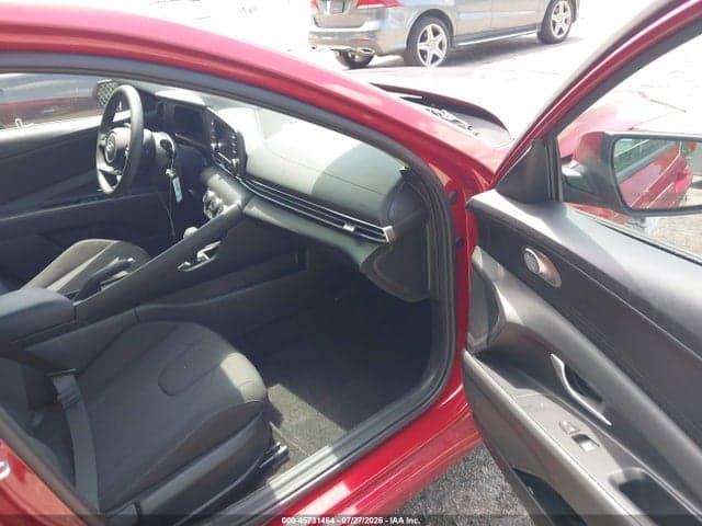 2026 HYUNDAI ELANTRA SE 5