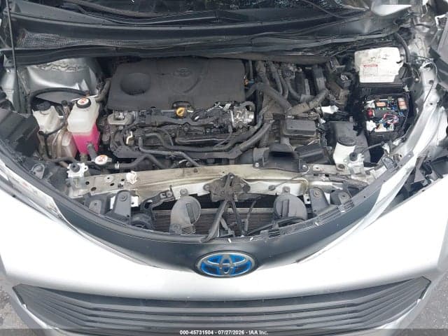 2023 TOYOTA SIENNA XLE 10