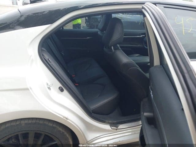2023 TOYOTA CAMRY XSE AWD 8