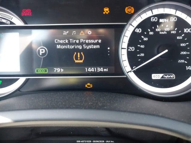 2018 KIA NIRO LX 15