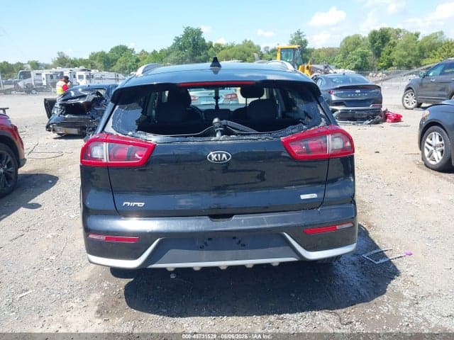 2018 KIA NIRO LX 16