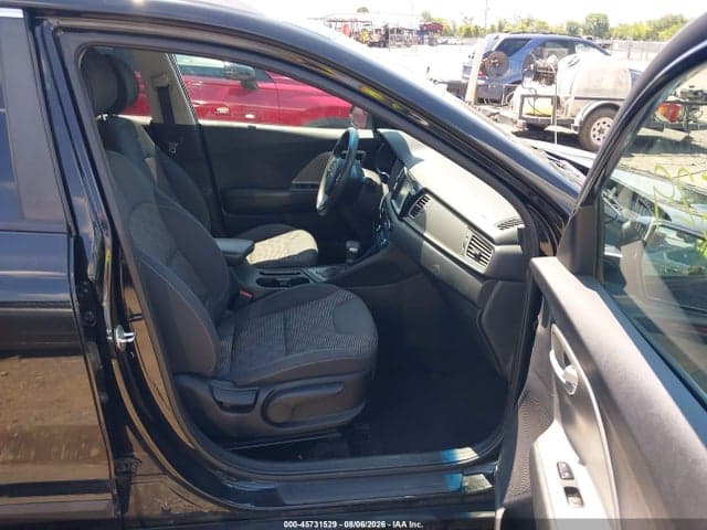 2018 KIA NIRO LX 5