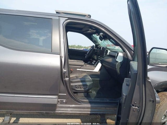 2025 TOYOTA TUNDRA PLATINUM 5