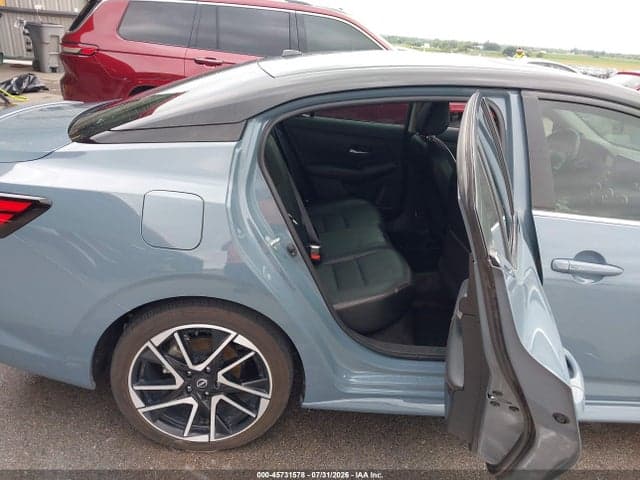 2025 NISSAN SENTRA SR 8