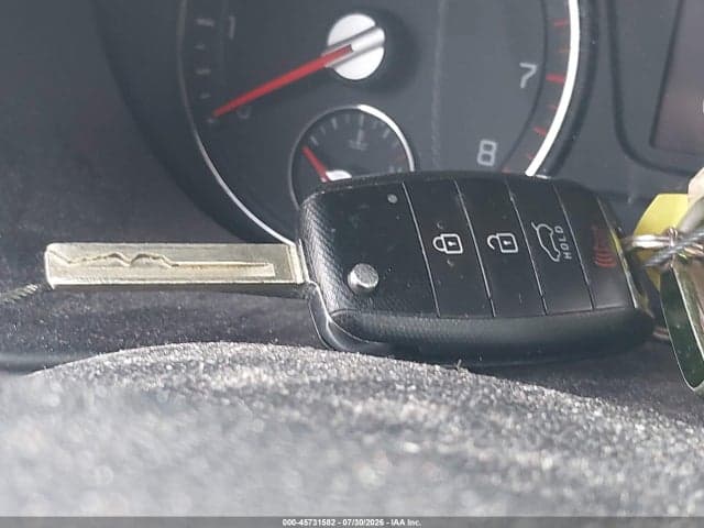 2017 KIA SORENTO 2.4L LX 11