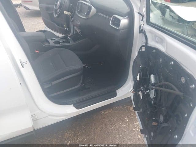 2017 KIA SORENTO 2.4L LX 5