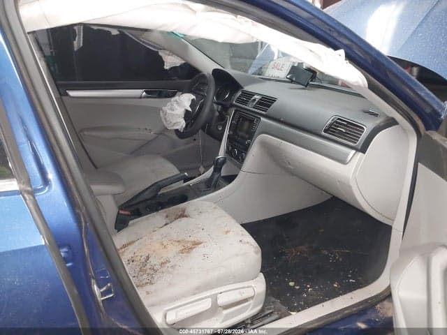 2017 VOLKSWAGEN PASSAT 1.8T S 5