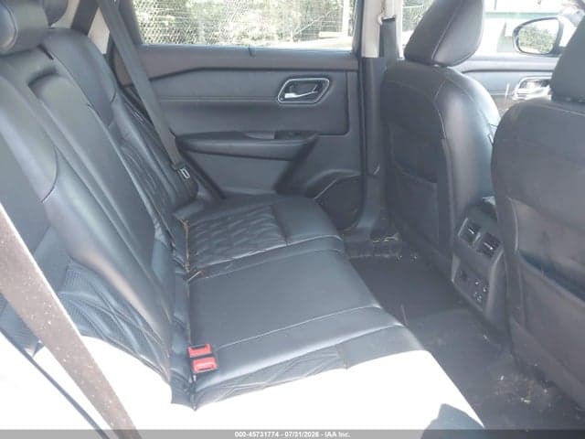 2021 NISSAN ROGUE PLATINUM INTELLIGENT AWD 8
