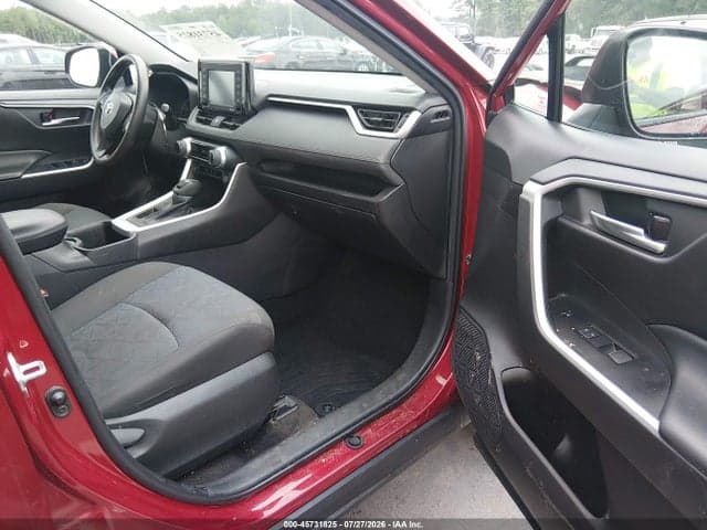 2022 TOYOTA RAV4 XLE 5