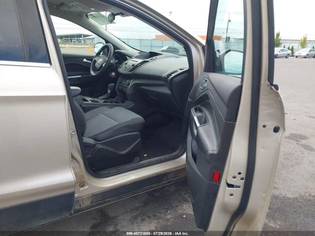 2017 FORD ESCAPE SE 5
