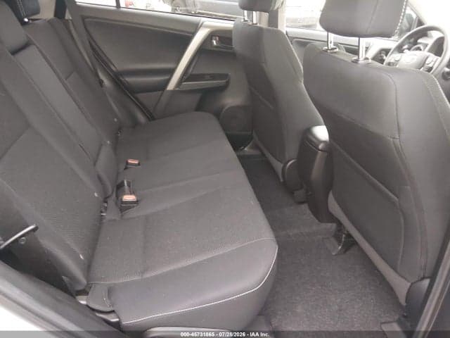 2018 TOYOTA RAV4 XLE 8
