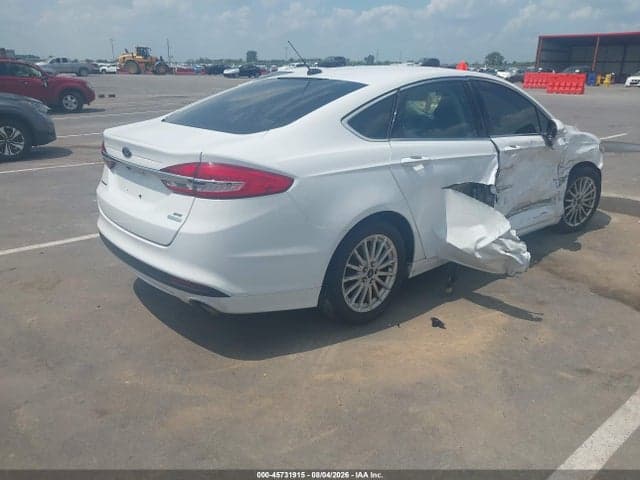 2017 FORD FUSION SE 4