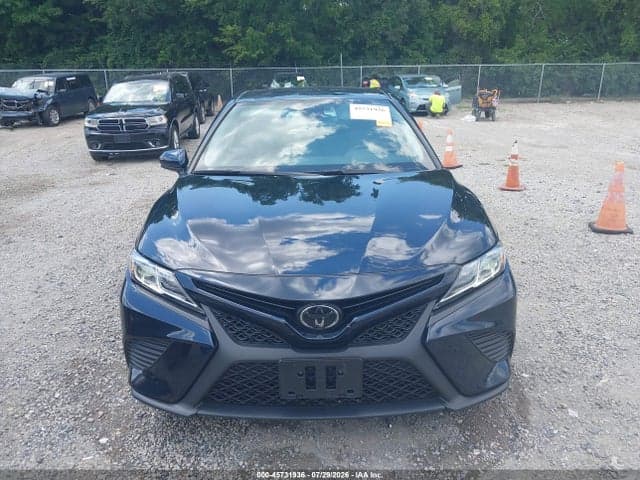 2019 TOYOTA CAMRY SE 13