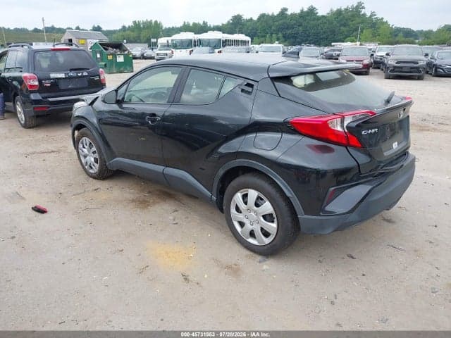 2020 TOYOTA C-HR LE 3