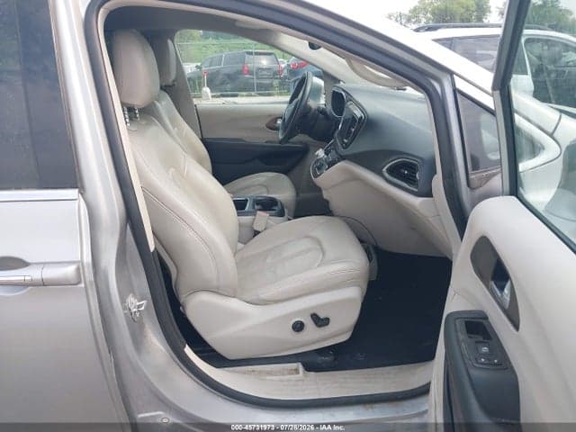 2017 CHRYSLER PACIFICA TOURING-L PLUS 5