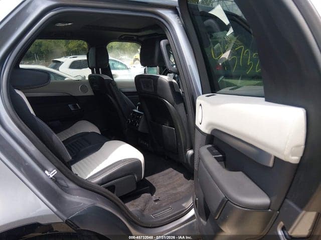 2021 LAND ROVER DISCOVERY P300 S R-DYNAMIC 8