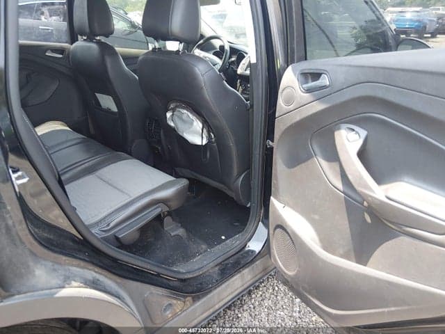 2017 FORD ESCAPE TITANIUM 8