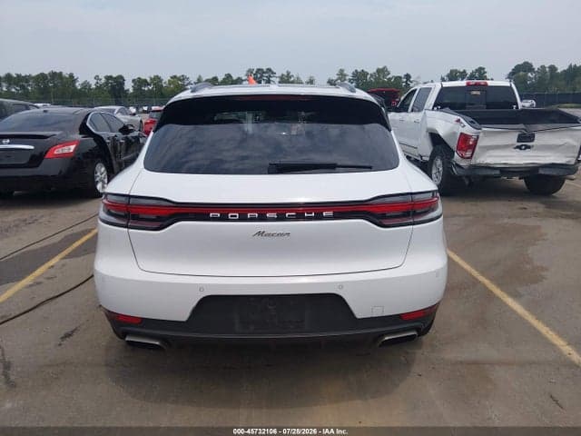 2021 PORSCHE MACAN 16