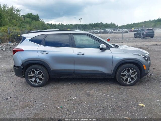 2021 KIA SELTOS EX 13