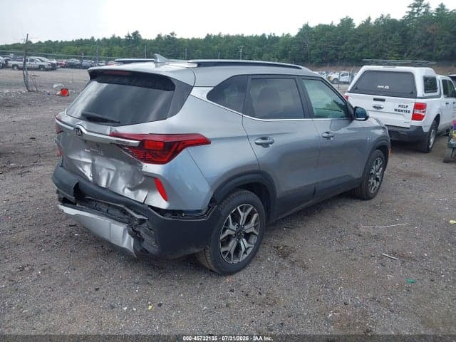 2021 KIA SELTOS EX 4