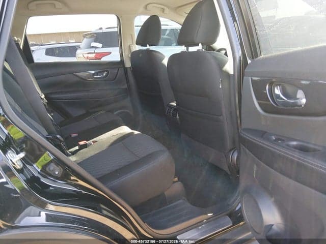 2018 NISSAN ROGUE SV 8