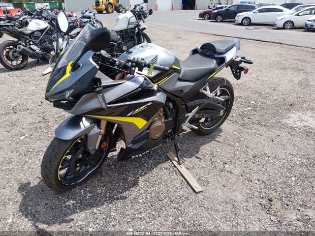 2023 HONDA CBR500 RA 2